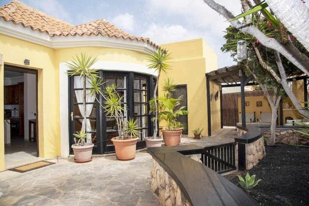 Aurora Mari Villa Your Dream Steps From The Ocean Shore Caleta De Fuste Esterno foto