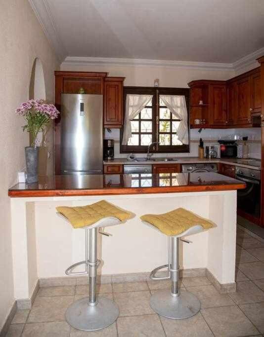 Aurora Mari Villa Your Dream Steps From The Ocean Shore Caleta De Fuste Esterno foto