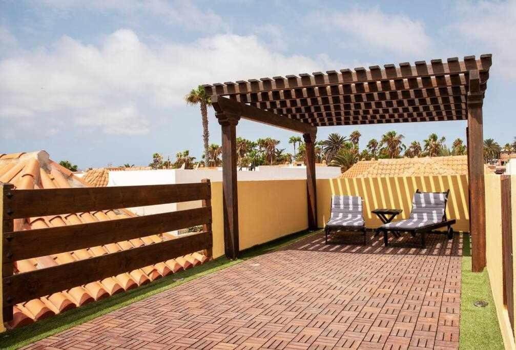 Aurora Mari Villa Your Dream Steps From The Ocean Shore Caleta De Fuste Esterno foto